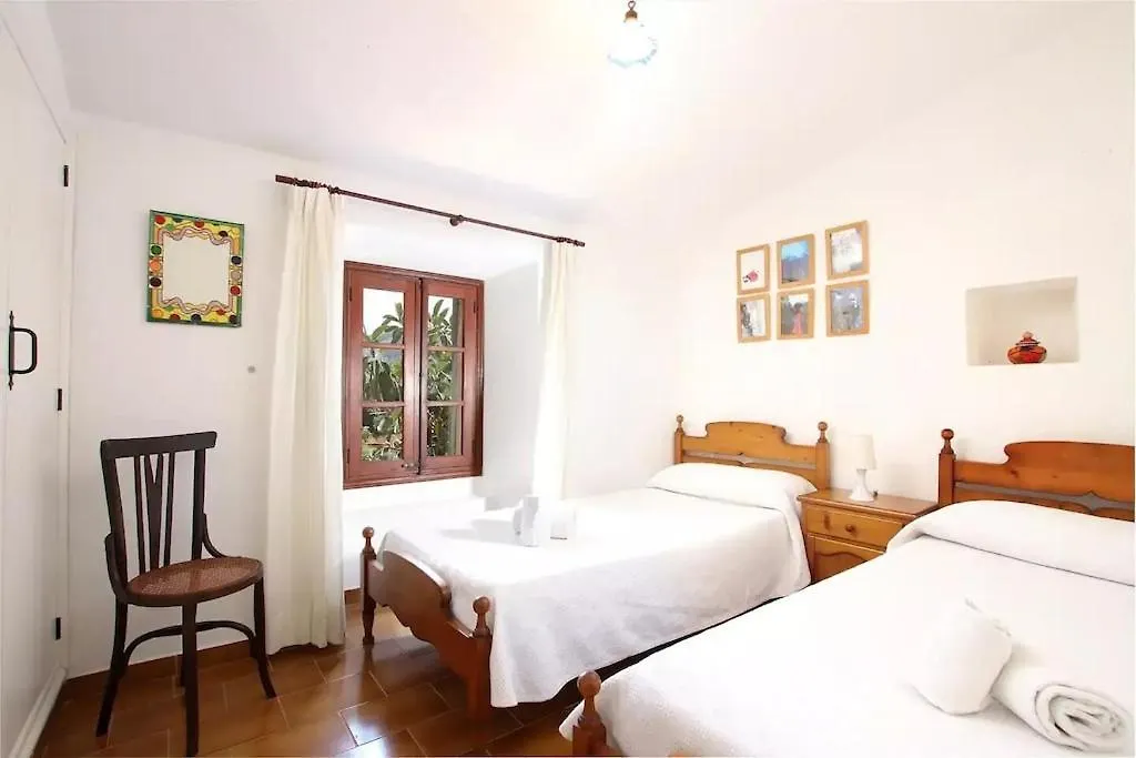 Βίλα Lovely Mallorquin Farmhouse In Pollensa By Renthousing